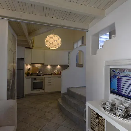 Ivi Mykonean Suites Ornos * Ornósz