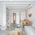 Ivi Mykonean Ornos (Mykonos)