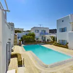 Ivi Mykonean Ornos (Mykonos)
