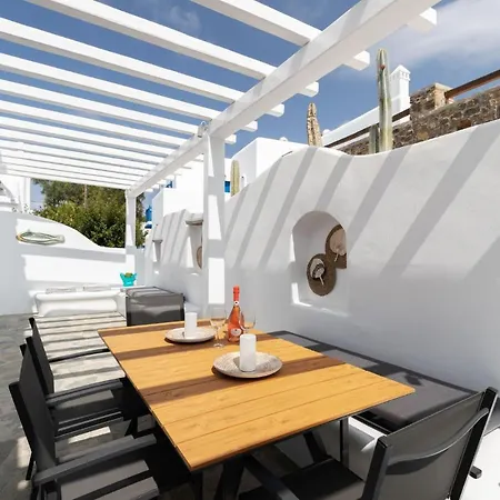 Ivi Mykonean Suites Ornos